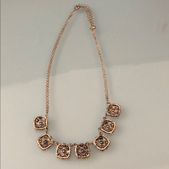 Francesca’s Statement necklace - Picture 2 of 5